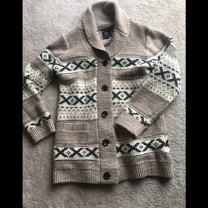 Have too many sweaters and this one is too big !